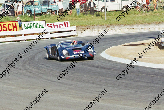 1970 9hr Alfa T33 2 Charlton Driver (thanks Vito Momo via G Cavalieri) 007