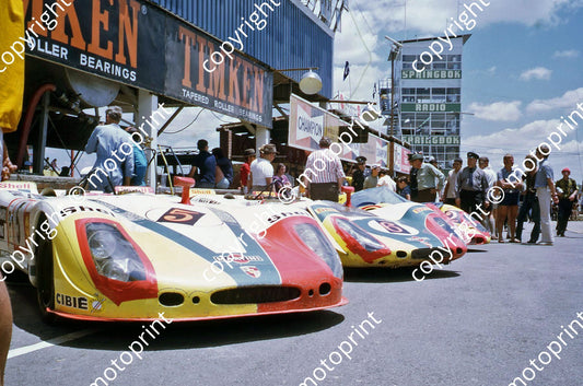 1970 9hr Porsche 908s pits line up (thanks Vito Momo via G Cavalieri) re-edited 025