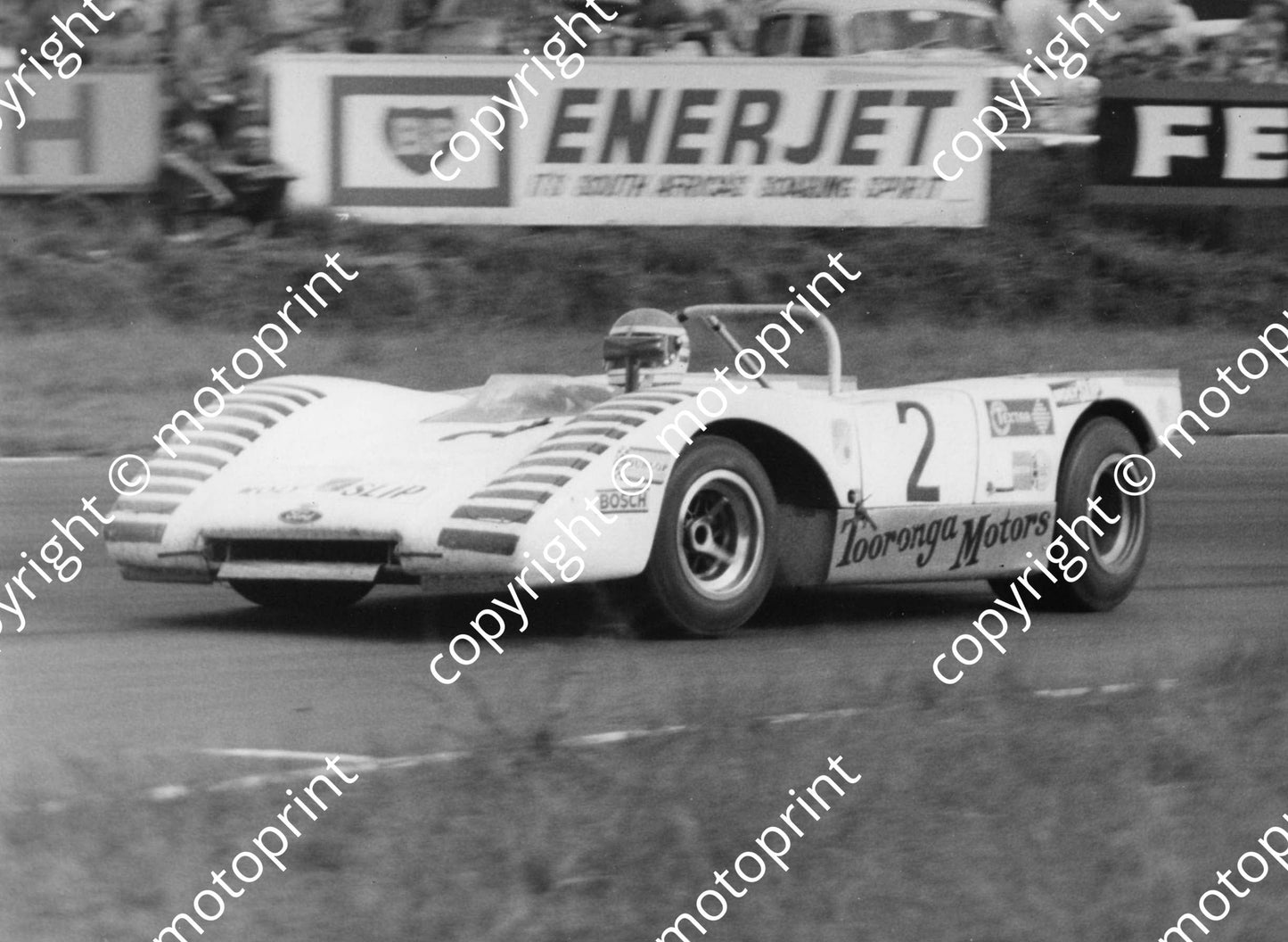 1970 Hesketh 3 hr Helmut Marko Lola T212 (Malcolm Sampson Motorsport photography) 598