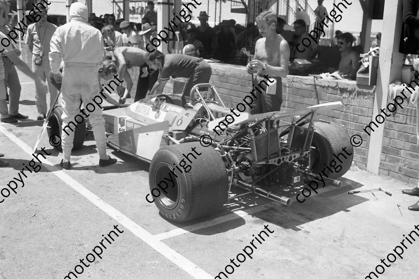1970 SA GP Beltoise ready to go Matra MS120-01 (thanks Ken Stewart) 052