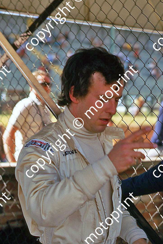 1970 SA GP Jackie Oliver portrait (thanks Vito Momo via G Cavalieri) 031 cropped