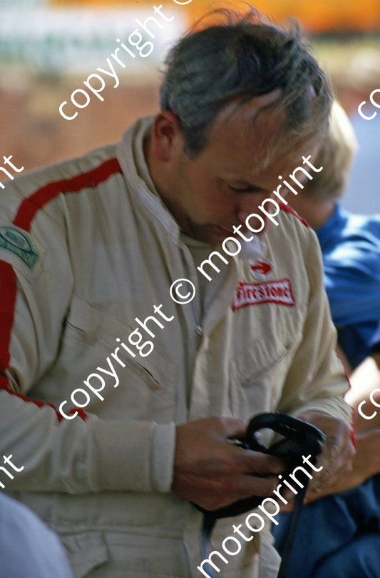 1970 SA GP John Surtees portrait (thanks Vito Momo via G Cavalieri) 036