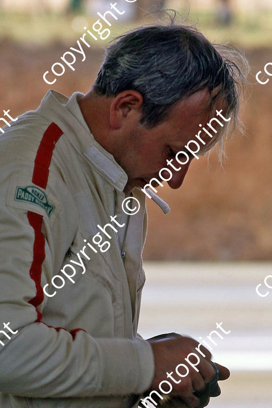 1970 SA GP John Surtees portrait (thanks Vito Momo via G Cavalieri) 039 cropped