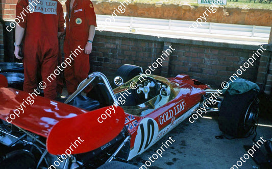 1970 SA GP Lotus 49 cockpit view John Miles car NOTE INTAKE BULGE ON NOSE  (thanks Vito Momo via G Cavalieri) 023