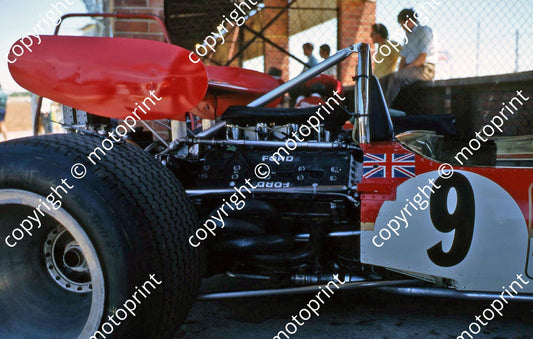 1970 SA GP Lotus 49 eng side view Jochen Rindt car (thanks Vito Momo via G Cavalieri) 018