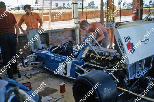 1970 SA GP Matra MS120 Jean-Pierre Beltoise car pits (thanks Vito Momo via G Cavalieri) 027