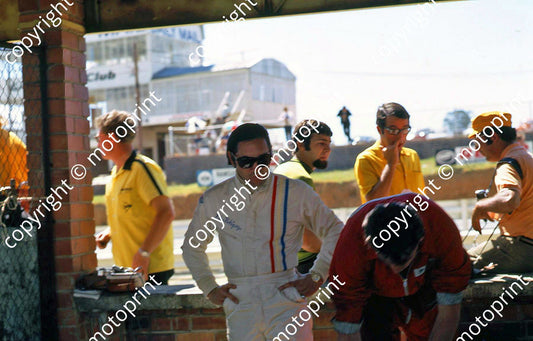 1970 SA GP Pedro Rodriguez portrait pits (thanks Vito Momo via G Cavalieri) 030