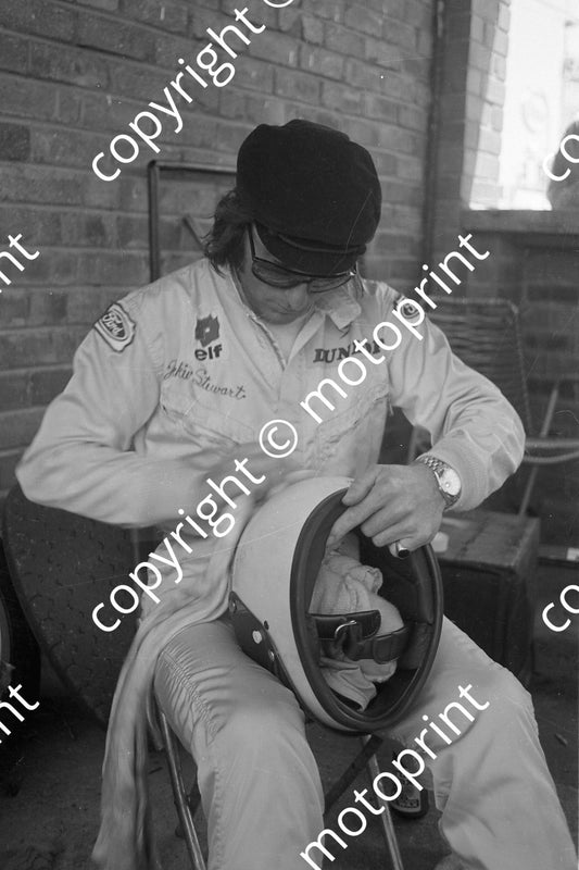 1970 SA GP Stewart polishing helmet (thanks Ken Stewart)067