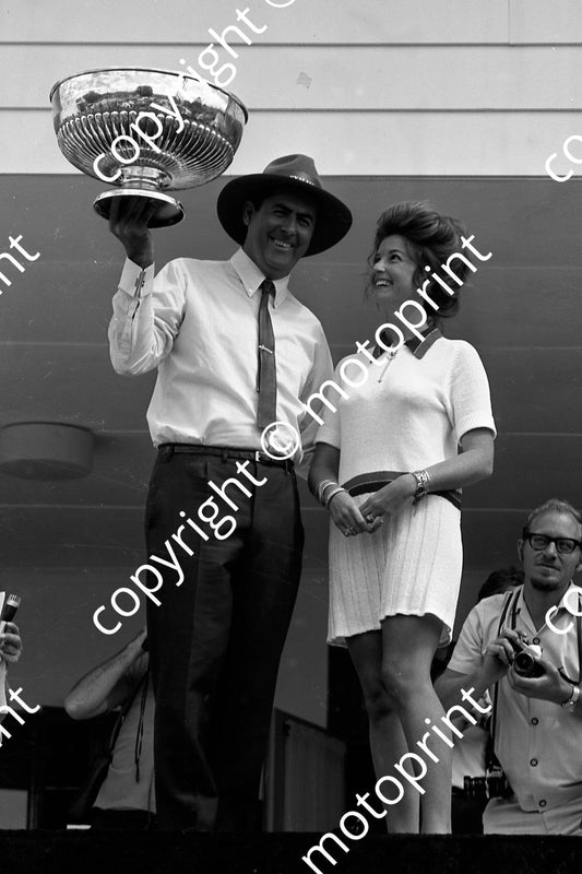 1970 SA GP prizegiving Brabham (thanks Ken Stewart) 030