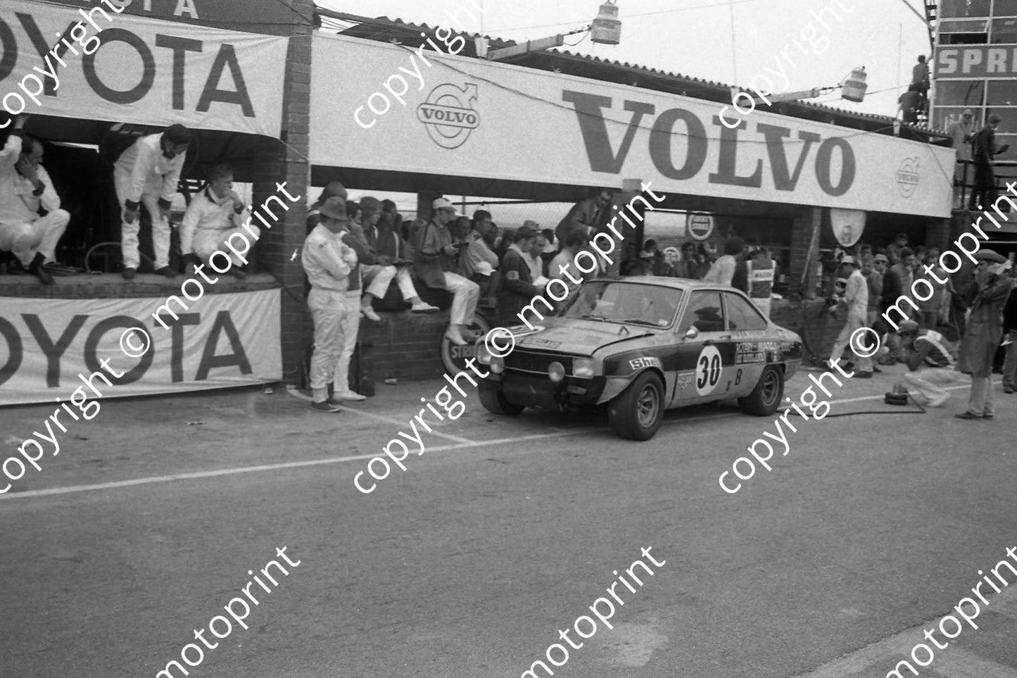 1971 30 Mazda M10a Dave Clapham Rosemary Smith (thanks Ken Stewart) (3)