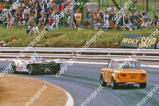1971 9hr Clubhouse Porsche 906 Whitehouse Truter_ R8 Gordini Lavoipierre Delport (thanks Vito Momo via G Cavalieri)030 cropped