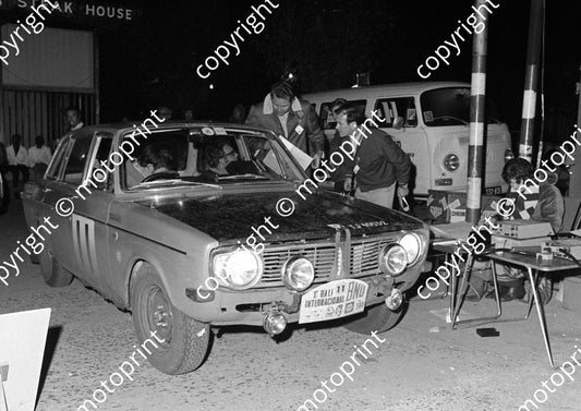1971 BNU 11 Jannie Kuun, Kassie  Kasselman Volvo (courtesy Roger Swan) (18)