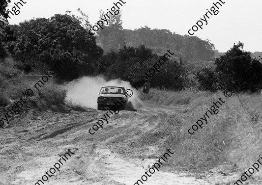 1971 BNU 11 Jannie Kuun, Kassie  Kasselman Volvo (courtesy Roger Swan) (4)