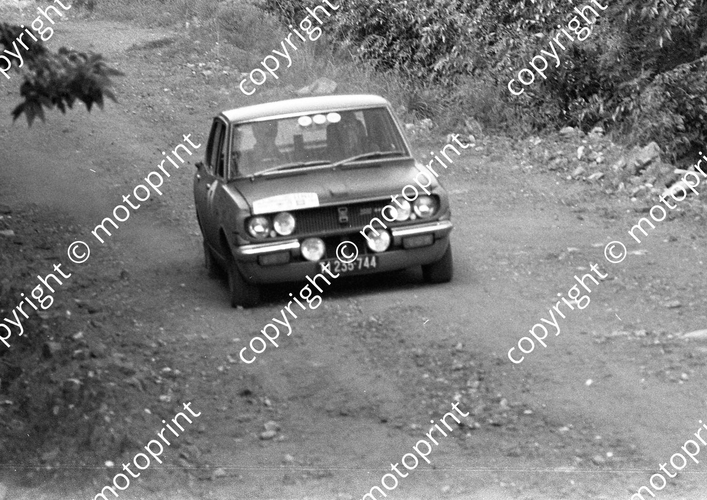 1971 BNU 5 Chris Swanepoel, Gus Crous Toyota K500H (courtesy Roger Swan) (12)