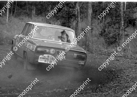 1971 BNU 8 Elbie Odendaal, Christo Kuun Alfa (courtesy Roger Swan) (4)