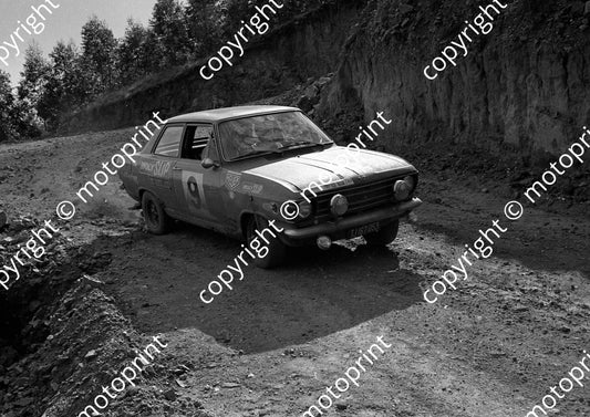 1971 BNU 9 Roelof Fekken  ......Opel check K500H (courtesy Roger Swan) (3)