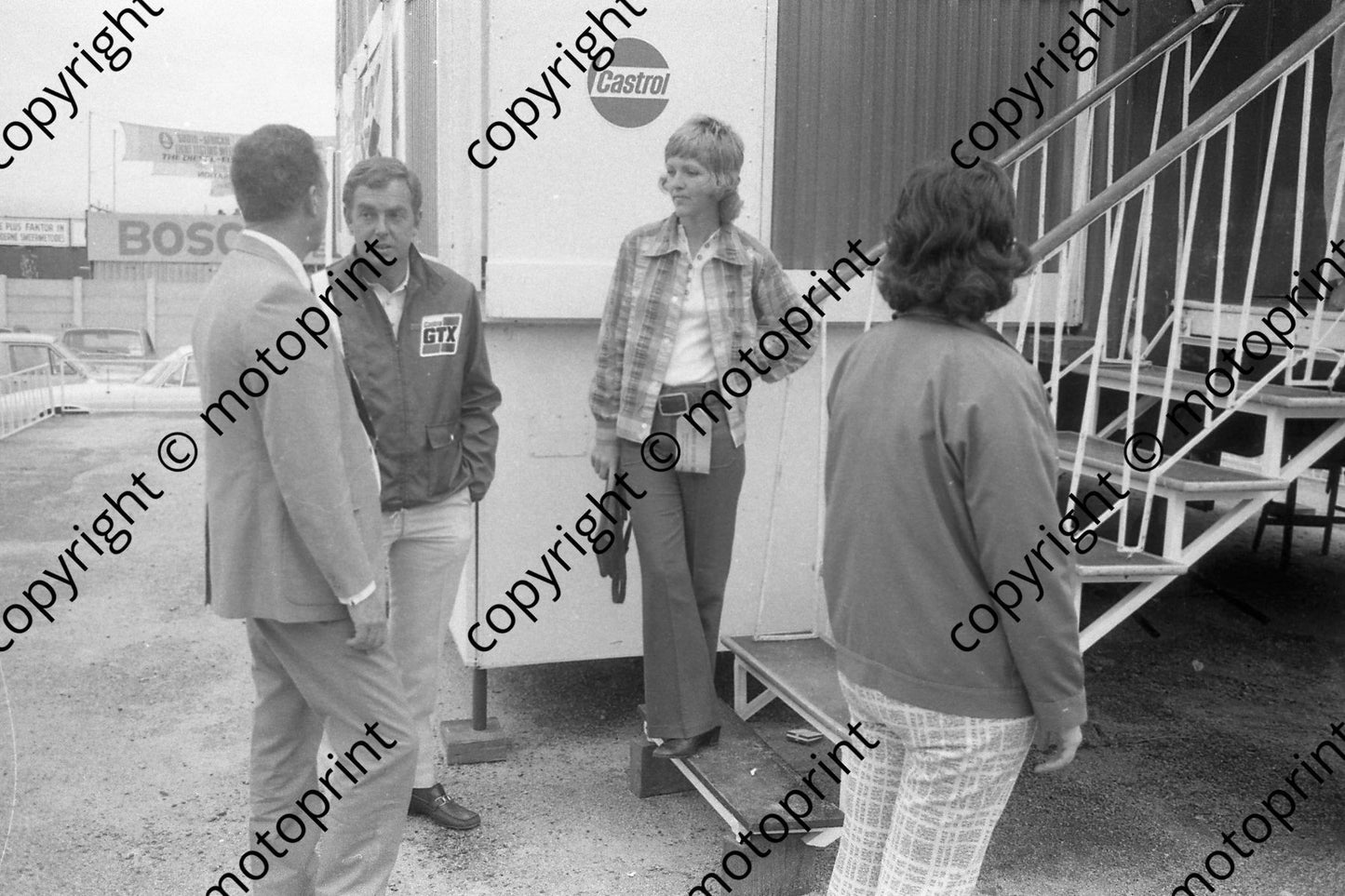 1971 Bruce (Castrol jacket) and Jenny Johnstone ........ (thanks Ken Stewart).2  664