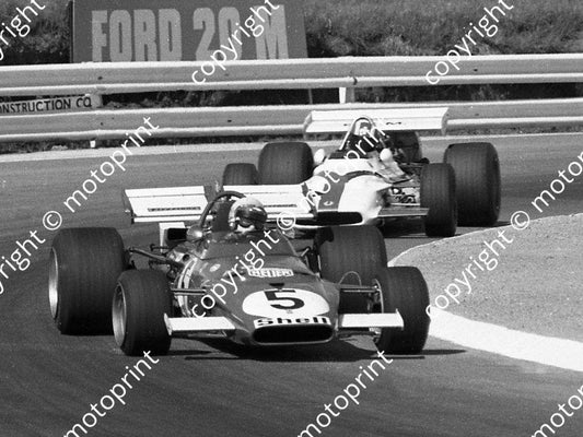 1971 SA GP 5 Clay Regazzoni Ferrari 17 Jo Siffert BRM (permission Malcolm Sampson Motorsport Photography)  (51)