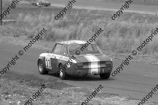 1972 PMC 3 hr 33 John Lauryssen Alfa GTV  (courtesy Roger Swan)(2)