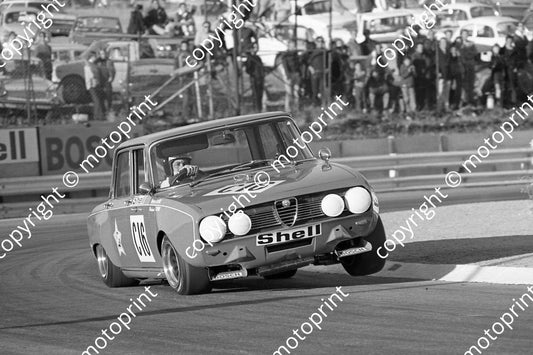 1972 SL Star prod C16 Alfa Berlina A Chatz (permission Malcolm Sampson Motorsport Photography)  (411)
