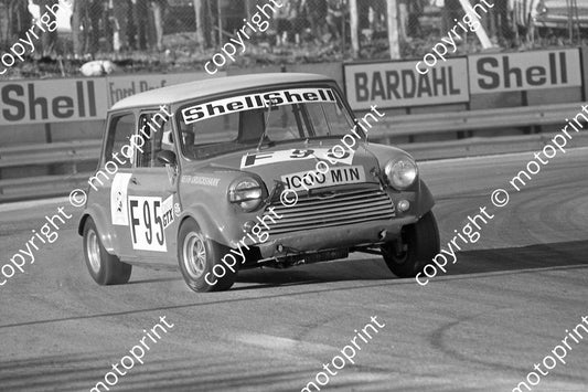 1972 SL Star prod F95 Mini K Cruikshank (permission Malcolm Sampson Motorsport Photography)  (348)