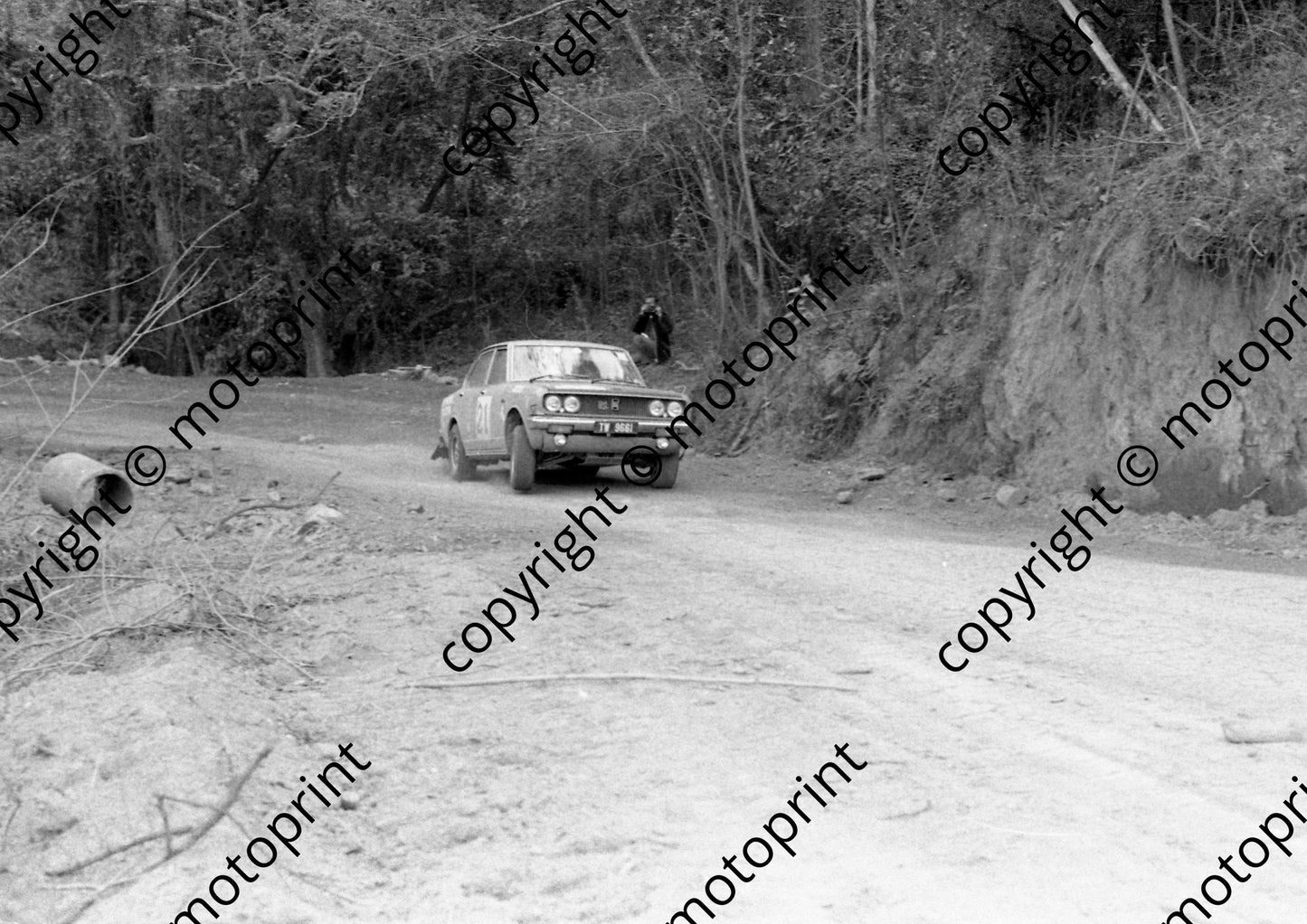 1972 Total 21 SE Stander, L Vermaak Toyota  GSL (courtesy Roger swan) (5)