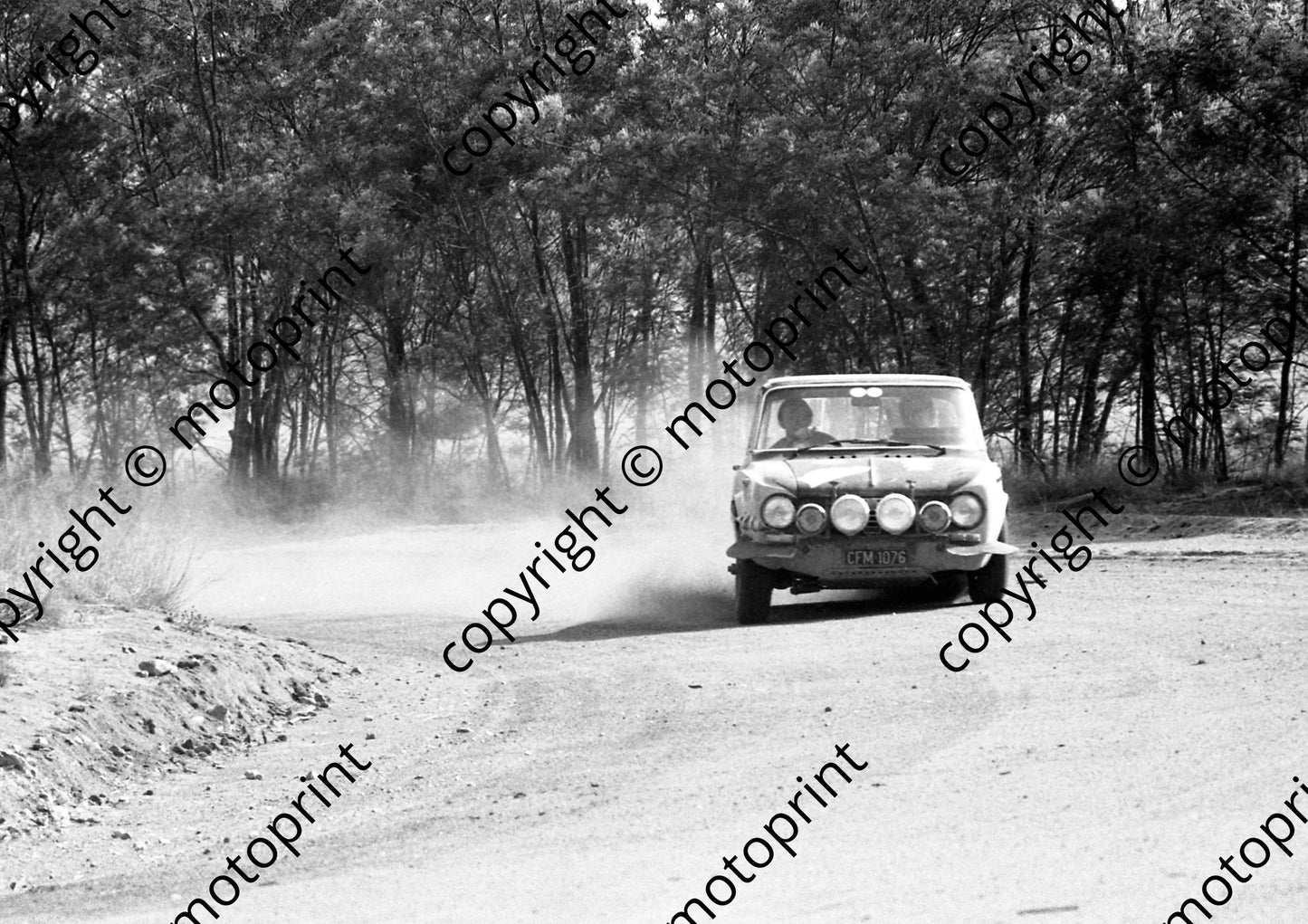 1972 Total 27 RJ Hardy, P Cromhout Alfa 1600 (courtesy Roger Swan) (2)