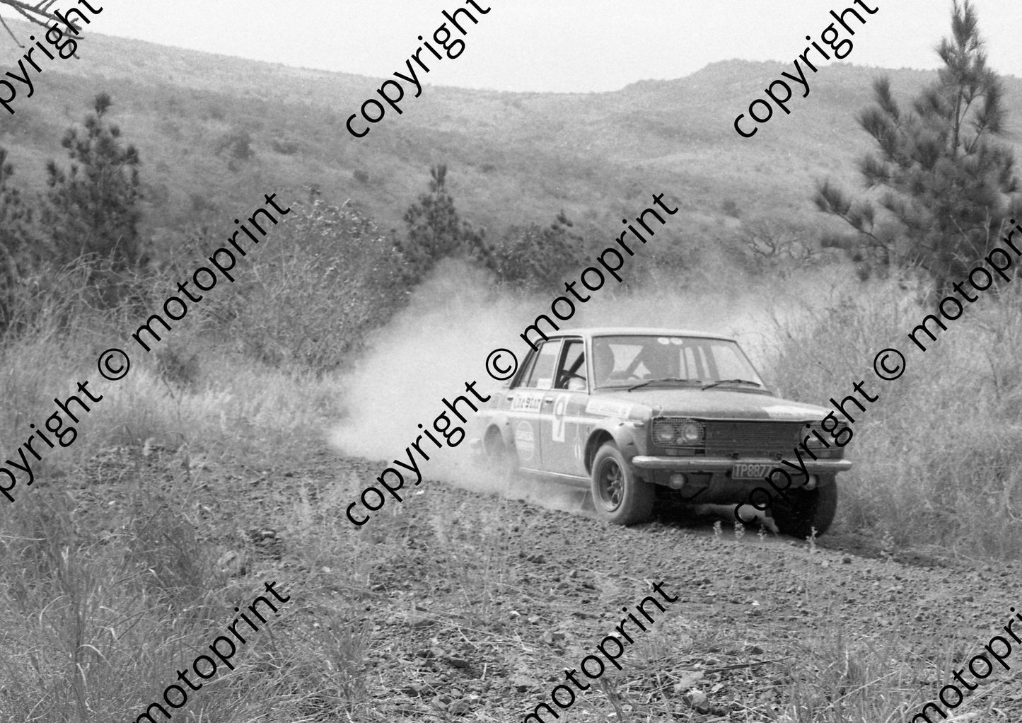 1972 Total 9 Elbie Odendaal Christo Kuun Datsun 1800SSS 1st (courtesy Roger Swan) (4)