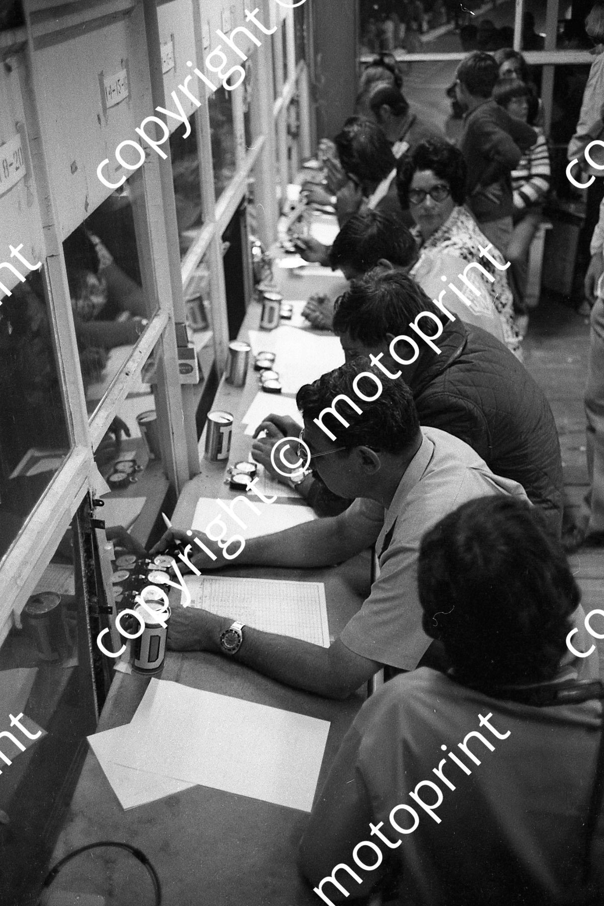 1973 9 hr timekeepers (permission Roger Swan)  (2)