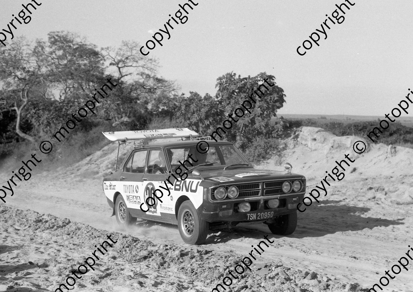 1973 BNU 20 1116 Chris Swanepoel, Gus Crous Toyota GSL (courtesy Roger Swan) (11)