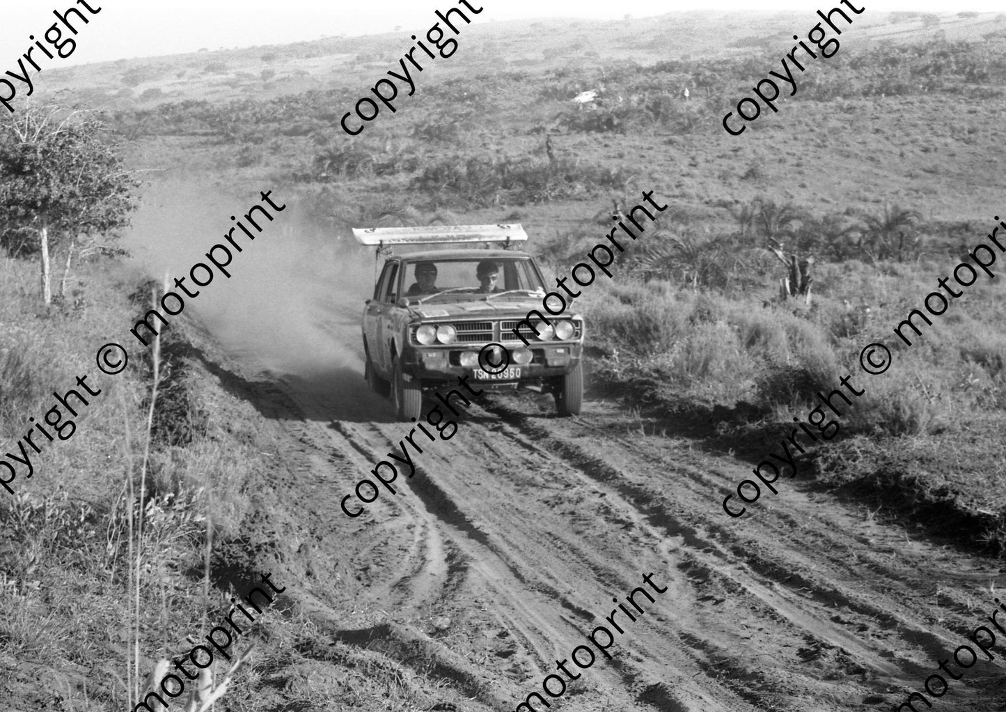 1973 BNU 20 1117 Chris Swanepoel, Gus Crous Toyota GSL (courtesy Roger Swan) (18)