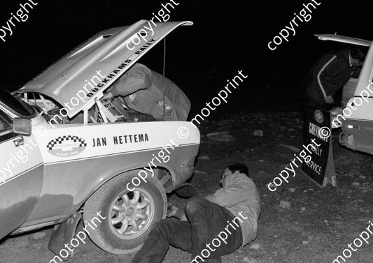 1973 Duckhams 2 Jan Hettema, Leon Joubert Chevrolet V8 1st, at service 1135 (courtesy Roger Swan) (24)