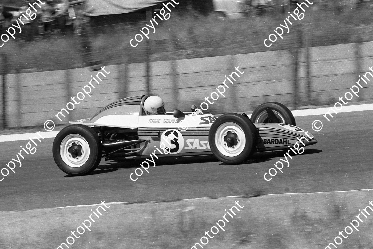 1973 FV Kya 3 G Gouws Kya (permission Malcolm Sampson Motorsport Photography) 1973 Kya FV Highveld 100  (2)