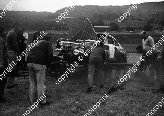 1973 Lucas 4 Elbie Odendaal, Christo Kuun Escort onto another trailer 1148 (courtesy Roger Swan) (5)