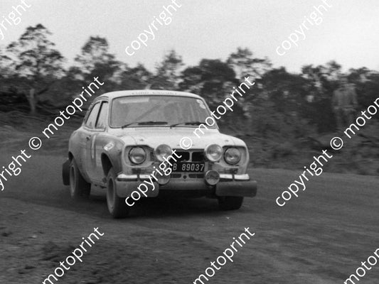 1973 Lucas 8 Lambert Fekken, Johan Borman Escort WINNERS (courtesy Roger Swan) (24a)