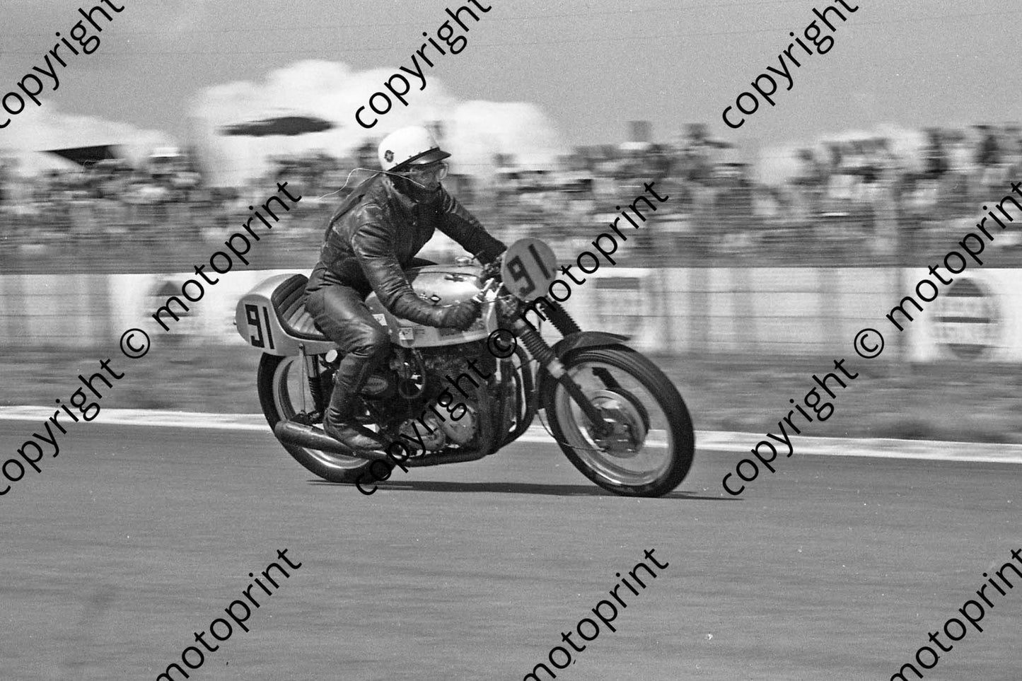 1973 MC Highveld 100 MC Jannie van Rensburg BSA Triumph  (courtesy Roger Swan)
