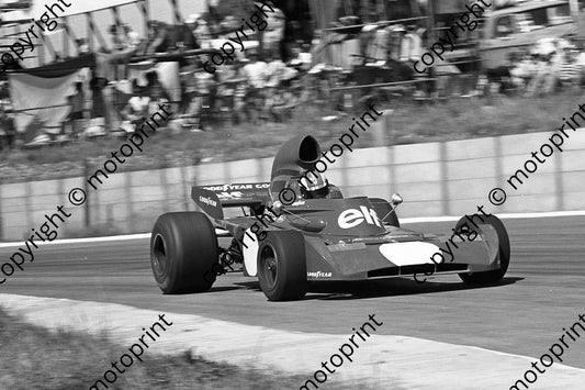 1973 SA GP SS 4  Cevert no numbers after Stewart practice crash (permission Malcolm Sampson Motorsport Photography)  (364)