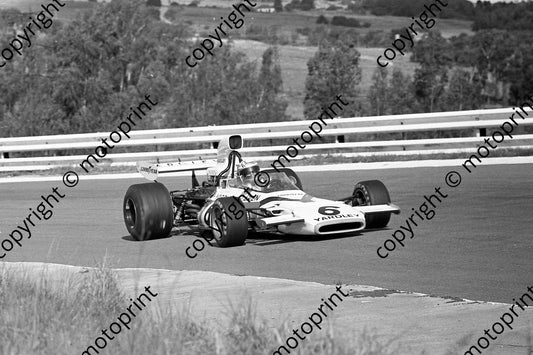 1973 SA GP SS 6 Revson McLaren M19A-2 (permission Malcolm Sampson Motorsport Photography)  (541)