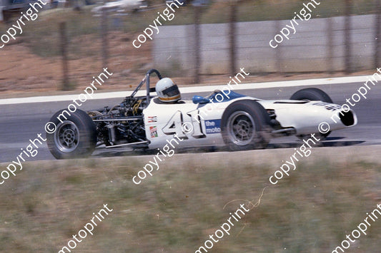 1973 SS FF Kya 41 John Barnes Merlyn MK20 (permission Malcolm Sampson Motorsport Photography)