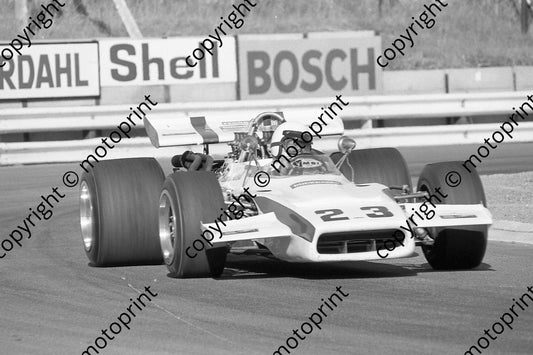 1973 SS Kya 23 Fred Cowell Lola T190 (permission Malcolm Sampson Motorsport Photography) (2)