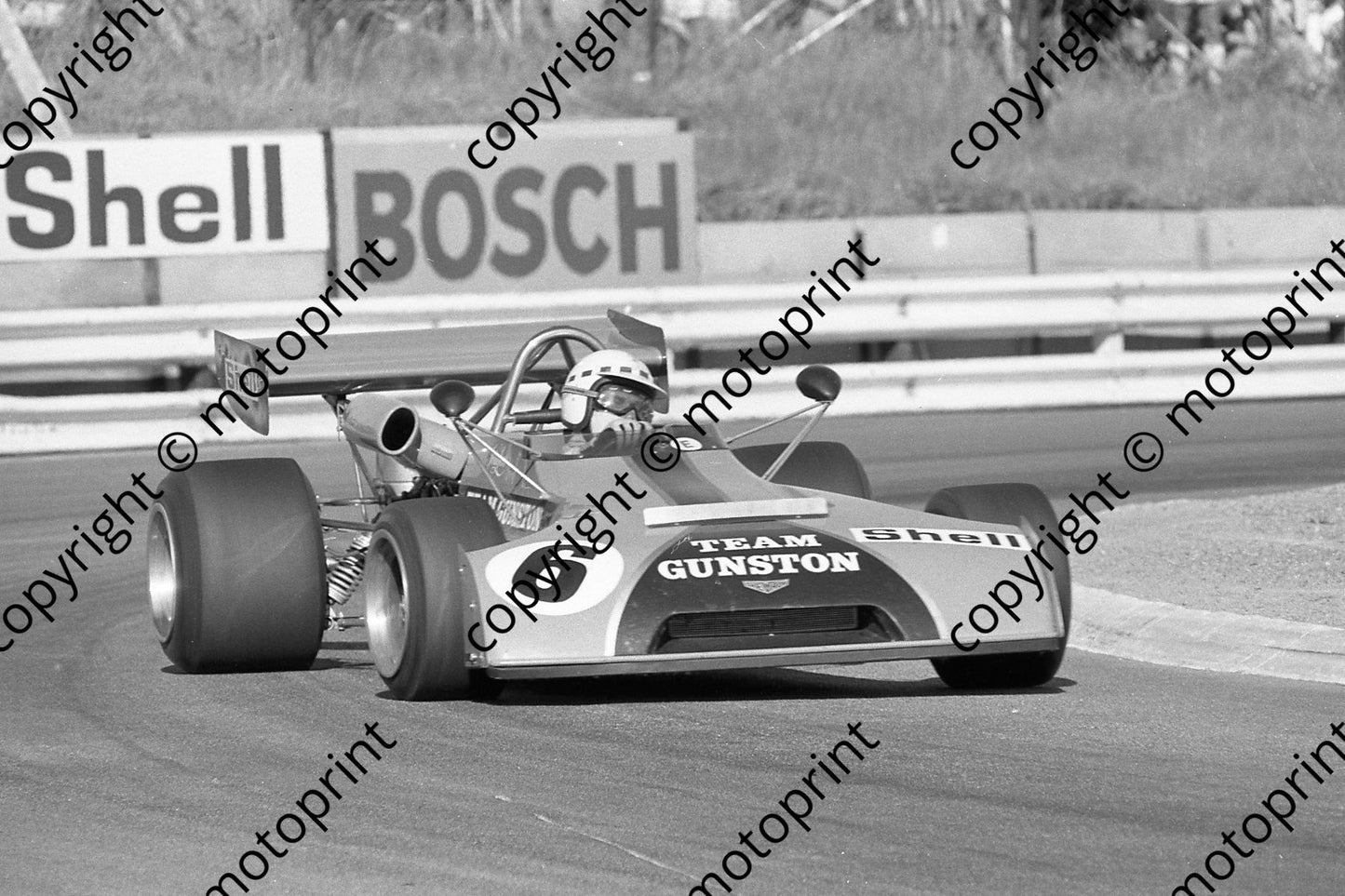 1973 SS Kya 6 John Love Chevron B25 (permission Malcolm Sampson Motorsport Photography) (4)