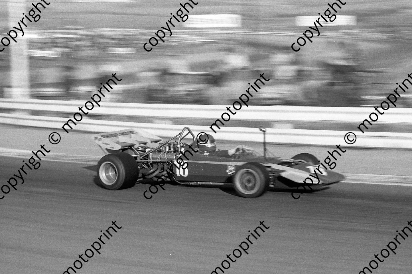 1973 SS Republic Trophy Nols Nieman Surtees TS8 (courtesy Roger Swan)