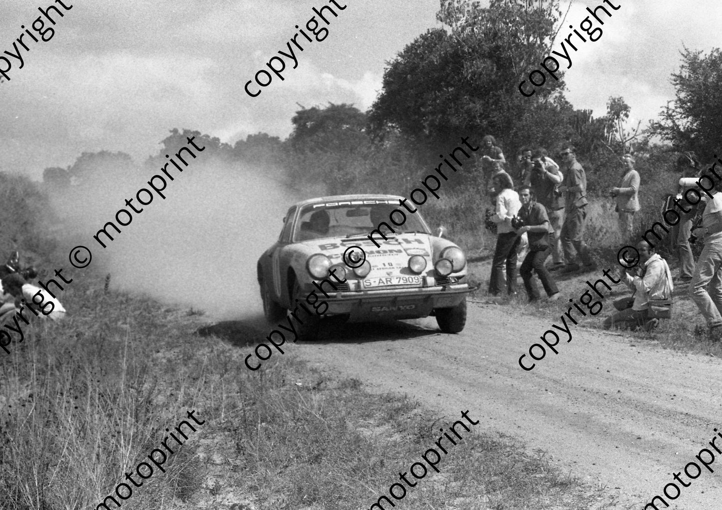 1973 Safari 10 Bjorn Waldegard, Hans Thorszelius Porsche Carrera 2,7 1059  (courtesy Roger Swan) (12)