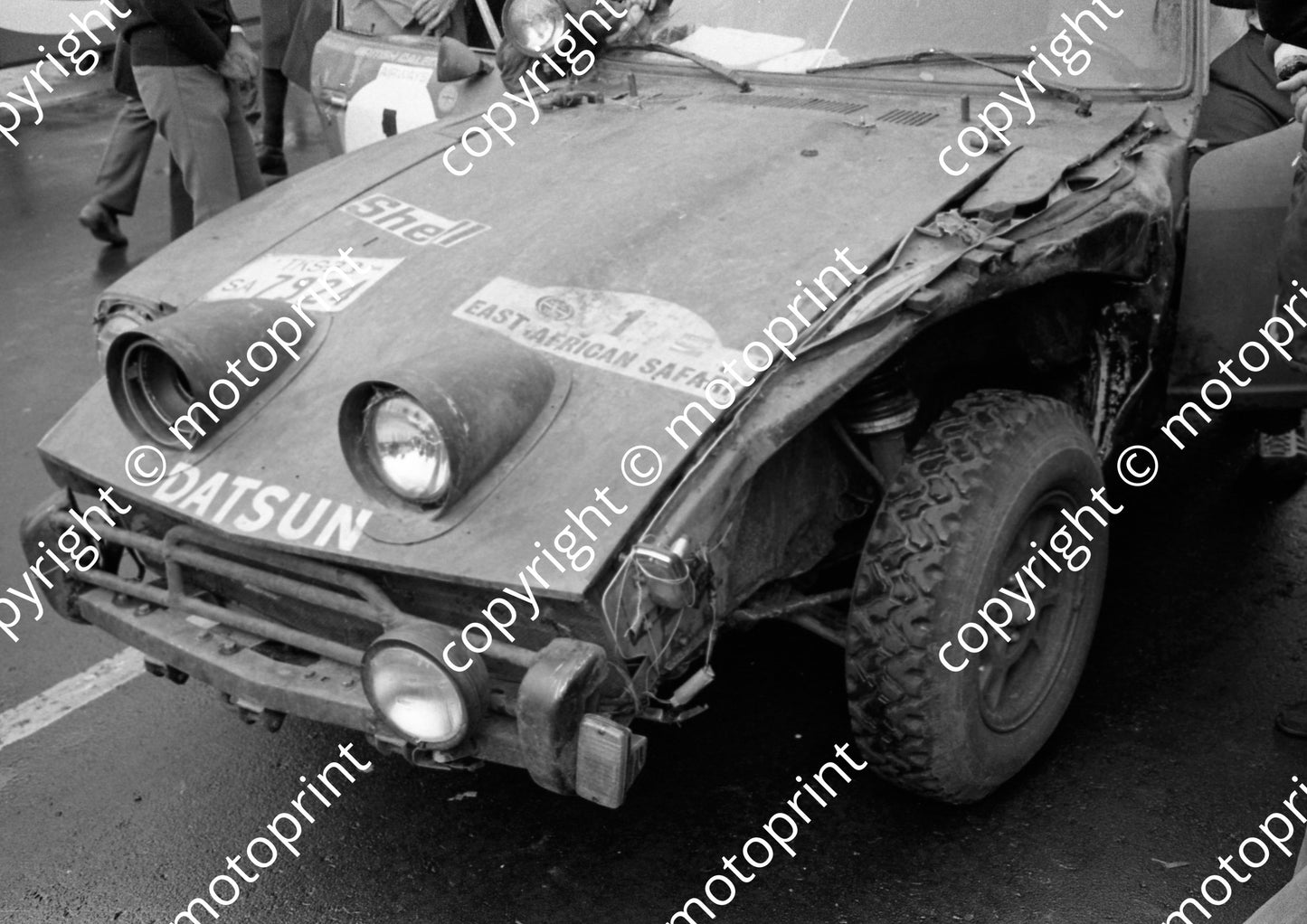 1973 Safari 1 Shekhar Mehta, Lofty Drews Datsun 240Z at finish 1060 (courtesy Roger Swan) (28)