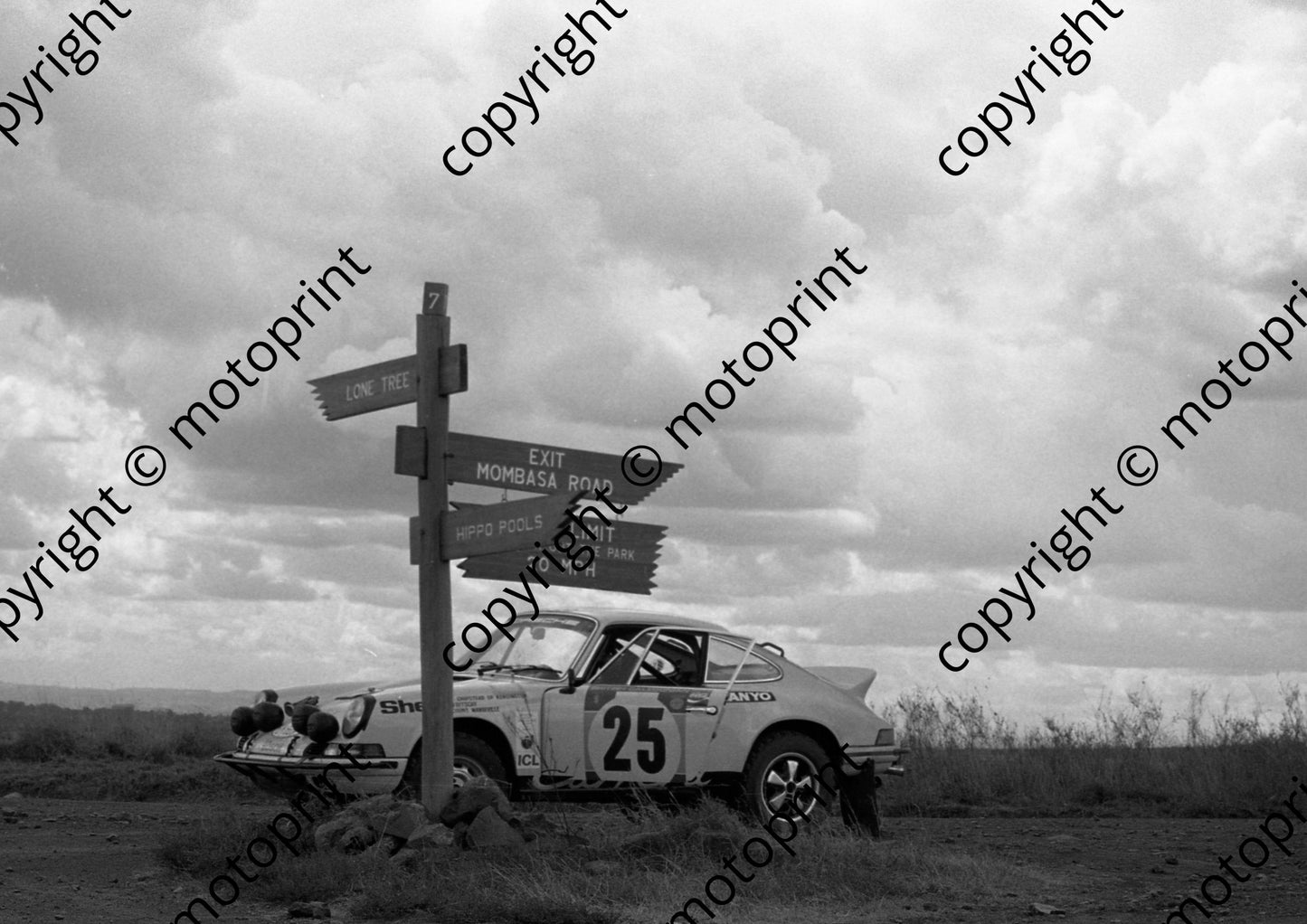1973 Safari 25 Bill Fritschy, Viscount (Kim) Mandeville Porsche 911S 1053  (courtesy Roger Swan) (11)