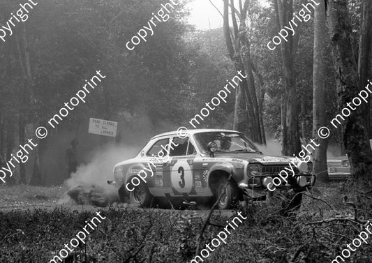 1973 Safari 3 Vic Preston jnr, Bev Smith Escort RS1600 Mk1 1051 (courtesy Roger Swan) (4)