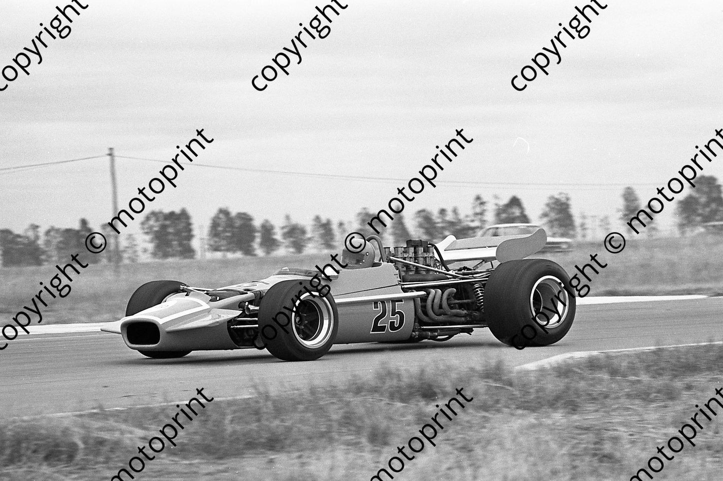 1973 Welkom SS 25 J Domingo Lola T142 (permission Malcolm Sampson Motorsport Photography) 1973 Welkom  (109)