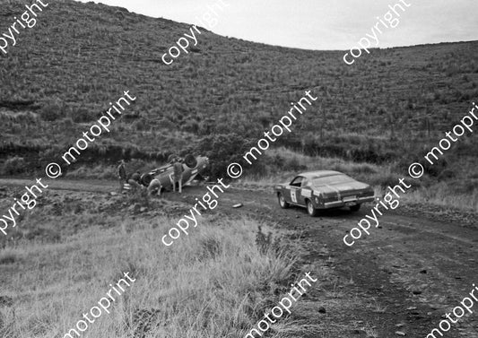 1973 Wynns 10 Louis Cloete, Geoff Mortimer Chev SS roll Naude_s Nek 1088 (courtesy Roger Swan) (5)