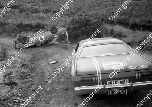 1973 Wynns 10 Louis Cloete, Geoff Mortimer Chev SS roll Naude_s Nek 1088 (courtesy Roger Swan) (6)
