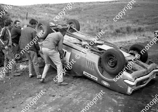 1973 Wynns 10 Louis Cloete, Geoff Mortimer Chev SS roll Naude_s Nek 1088 (courtesy Roger Swan) (7)